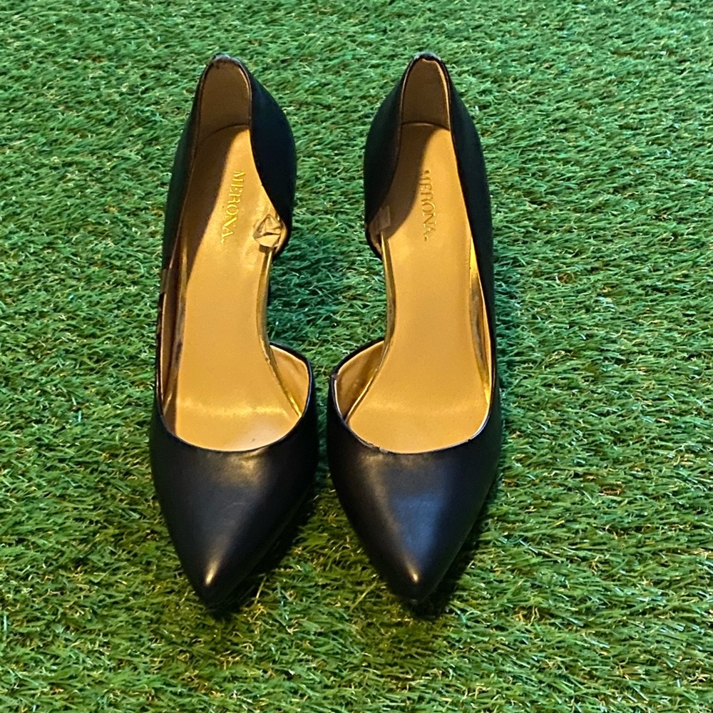 Black Heels Pointed Toe Size 8